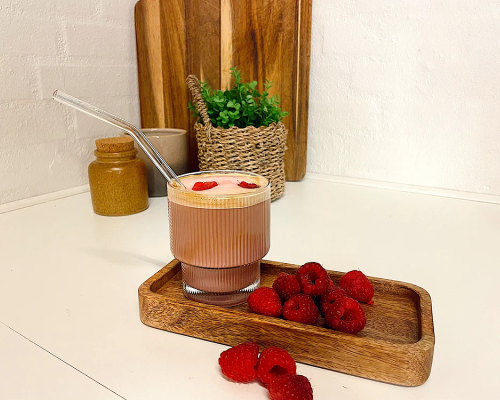 Berry Iced Latte – Kahvia marjojen ja kesätaivaan maulla