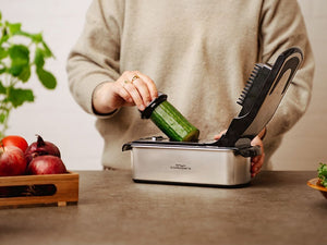 RUOSTUMATTOMASTA TERÄKSESTÄ VALMISTETTU SILPPURI