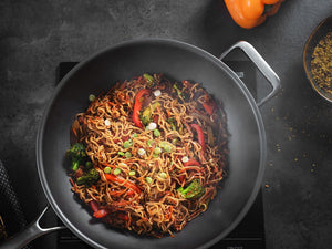 ZERO – LUONNOLLINEN TARTTUMATON WOK-PANNU 30 CM - 5