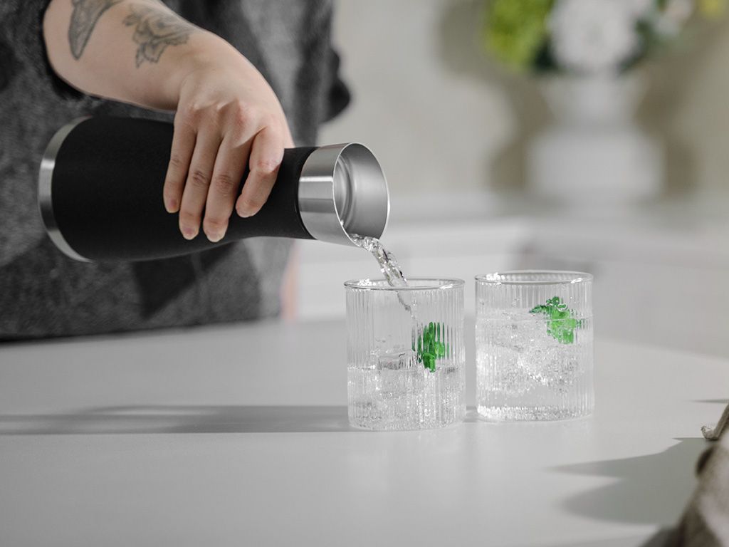 RUOSTUMATTOMASTA TERÄKSESTÄ VALMISTETTU VESIKANNU – 800 ML - 3