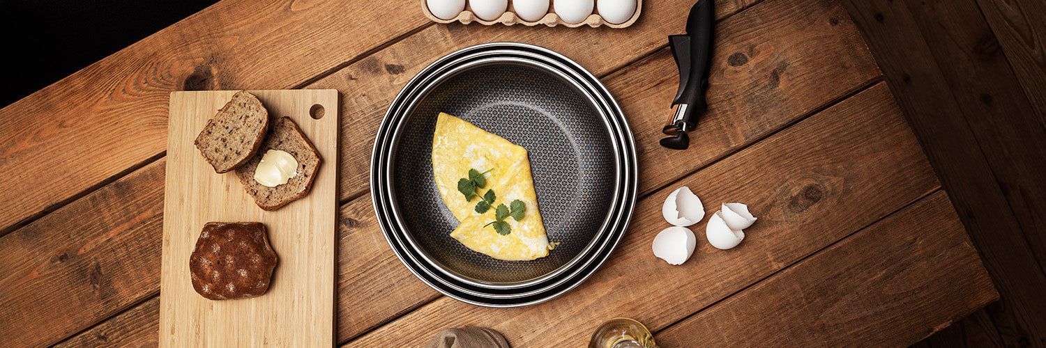 PAISTINPANNU IRROTETTAVALLA KAHVALLA 3-OSAINEN SETTI - 10