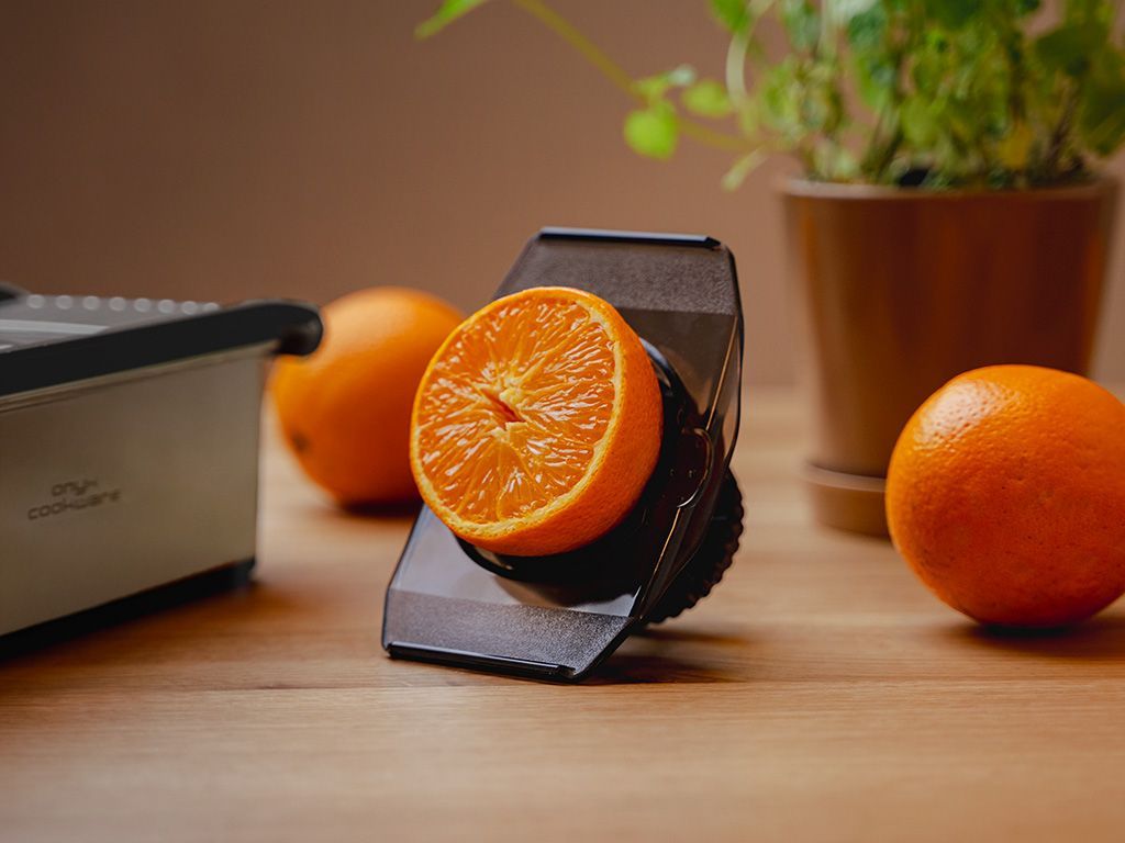 RUOSTUMATTOMASTA TERÄKSESTÄ VALMISTETTU VIIPALOIJA