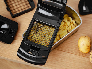 RUOSTUMATTOMASTA TERÄKSESTÄ VALMISTETTU SILPPURI