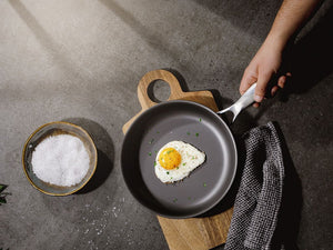 ZERO – LUONNOLLINEN NON-STICK KATTILA- JA PANNUSARJA - 6-OSAA - 11