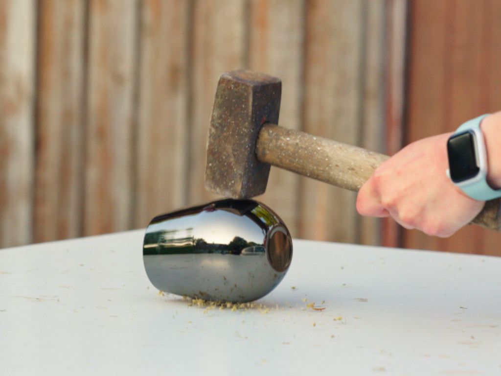 RUOSTUMATTOMASTA TERÄKSESTÄ VALMISTETTU MUKISETTI 4 KPL - 4